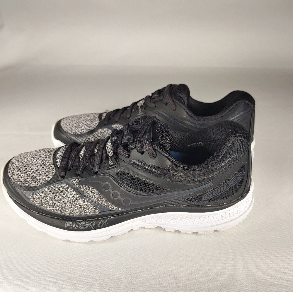 Women's Saucony Shoes